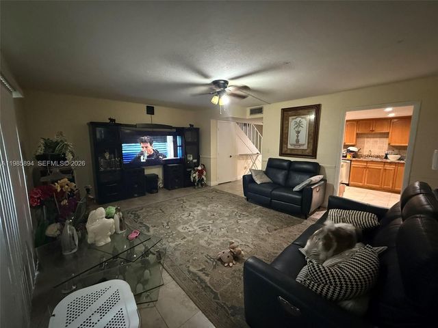 4136 Inverrary Dr 15C, Lauderhill, FL 33319