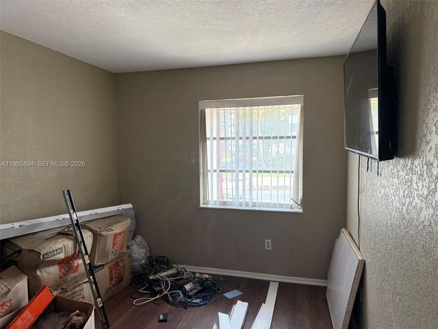 4136 Inverrary Dr 15C, Lauderhill, FL 33319