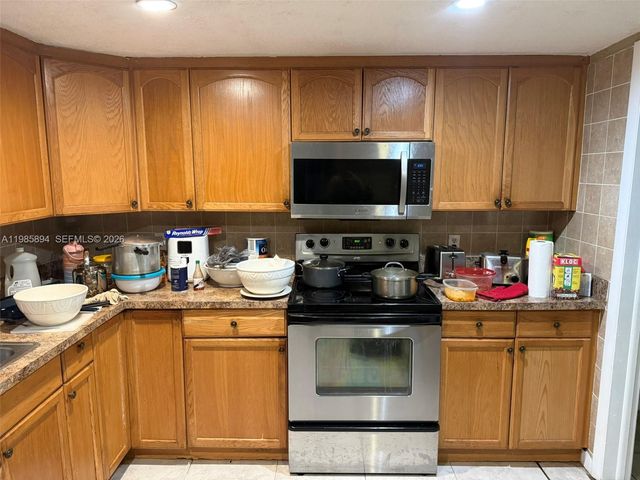 4136 Inverrary Dr 15C, Lauderhill, FL 33319