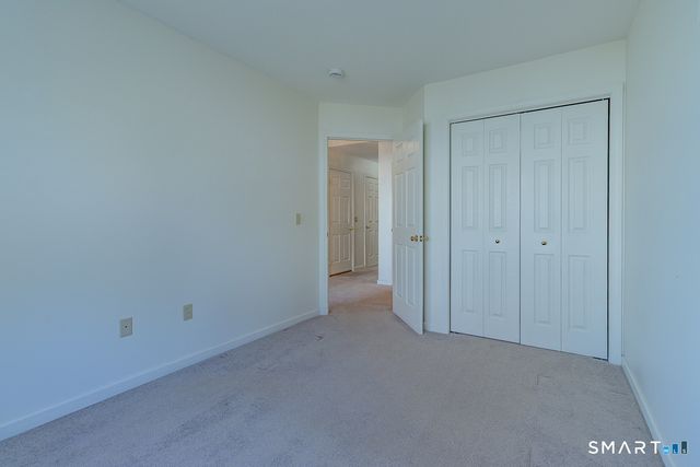 872 Glacier Way 872, Southington, CT 06489