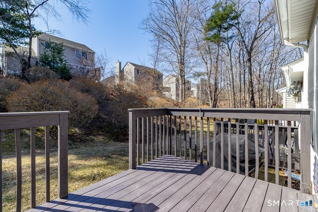 872 Glacier Way 872, Southington, CT 06489