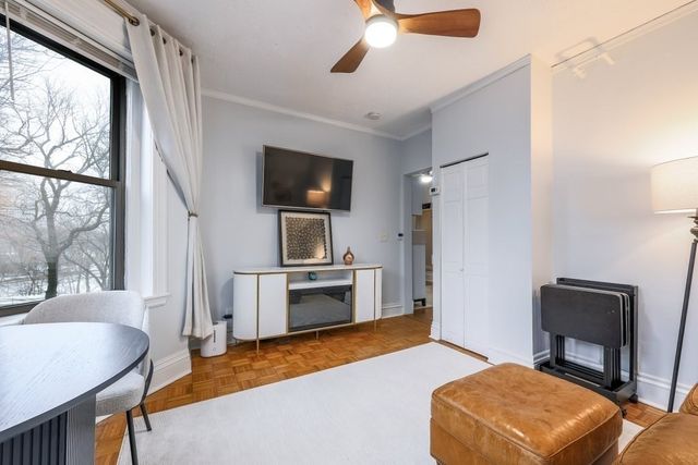 51 Park Dr 25, Boston, MA 02215