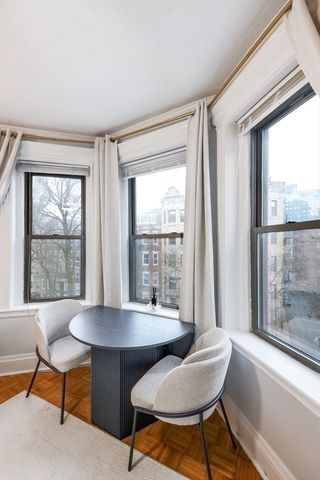 51 Park Dr 25, Boston, MA 02215