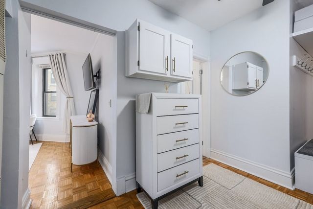 51 Park Dr 25, Boston, MA 02215