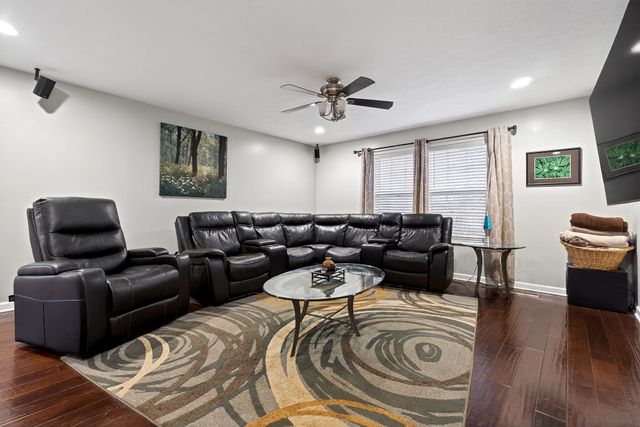 5036 Village Rd, Cookeville, TN 38506