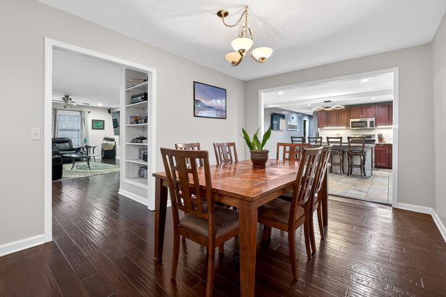 5036 Village Rd, Cookeville, TN 38506