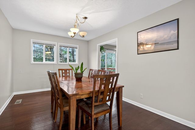 5036 Village Rd, Cookeville, TN 38506