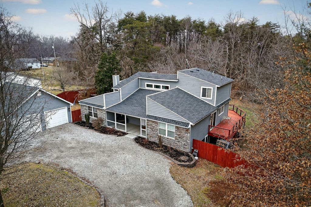 5036 Village Rd, Cookeville, TN 38506