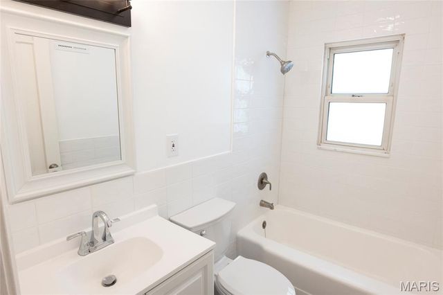 4503 Tholozan Avenue, St Louis, MO 63116