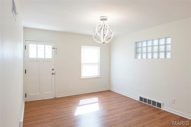 4503 Tholozan Avenue, St Louis, MO 63116