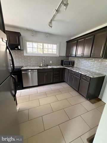 26 ROLLING RD, Wynnewood, PA 19096