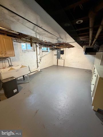 26 ROLLING RD, Wynnewood, PA 19096
