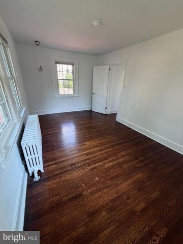 26 ROLLING RD, Wynnewood, PA 19096