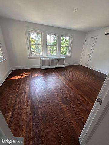 26 ROLLING RD, Wynnewood, PA 19096