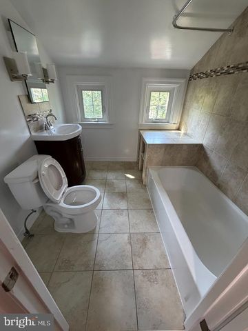 26 ROLLING RD, Wynnewood, PA 19096