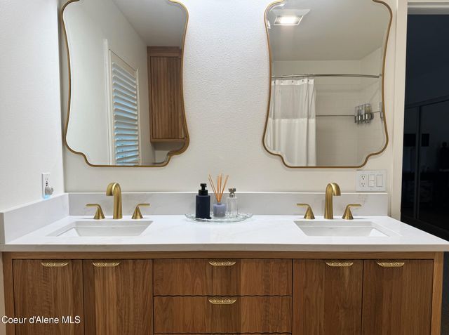 1309 Westwood Ln, Sandpoint, ID 83864