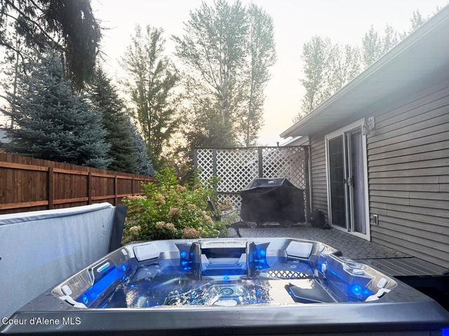 1309 Westwood Ln, Sandpoint, ID 83864