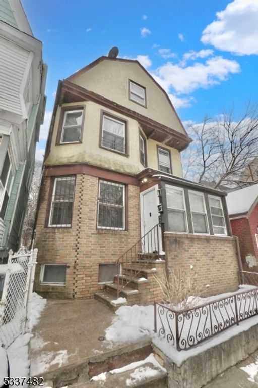 194 S 12Th St, Newark City, NJ 07107
