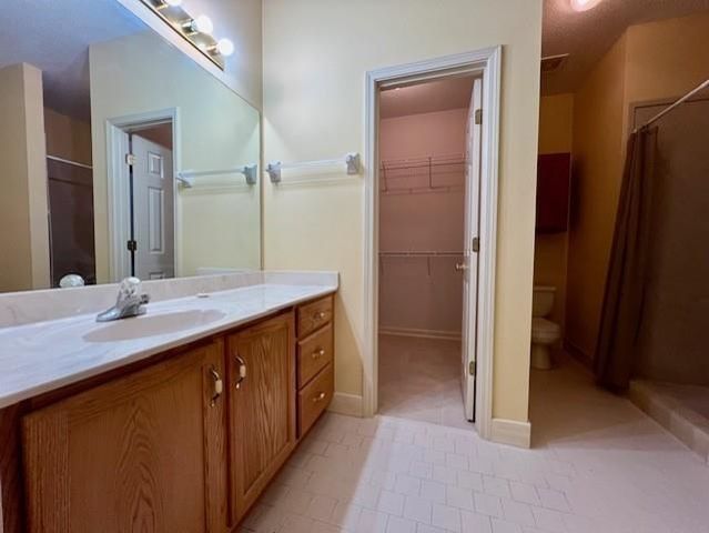 596 W ASHLEY GLEN CIR, Memphis, TN 38018