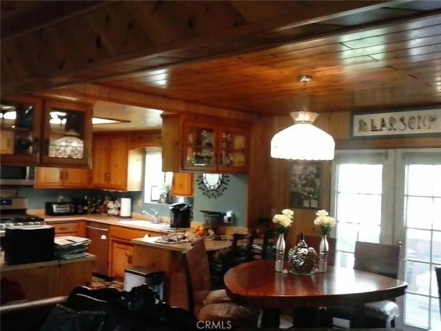 23840 Zuger Drive, Crestline, CA 92325