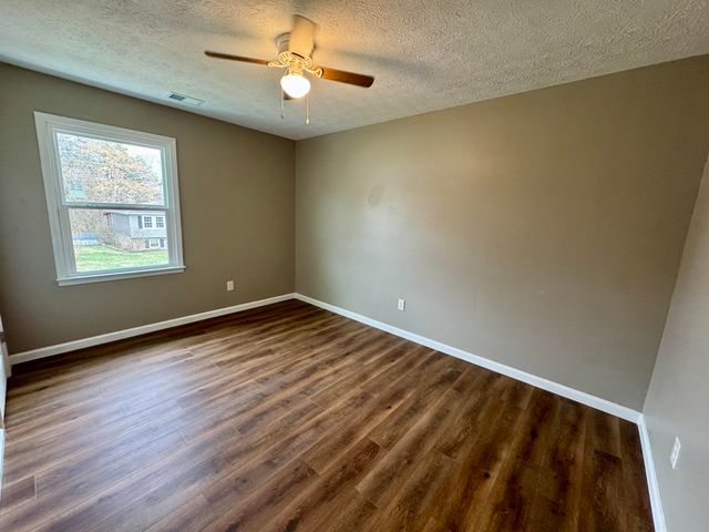 813 Bratcher Lane, Berea, KY 40403