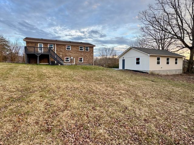 813 Bratcher Lane, Berea, KY 40403