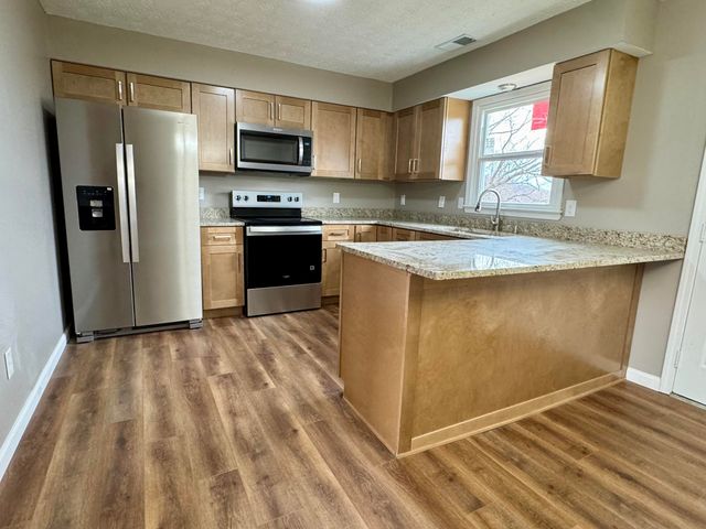 813 Bratcher Lane, Berea, KY 40403