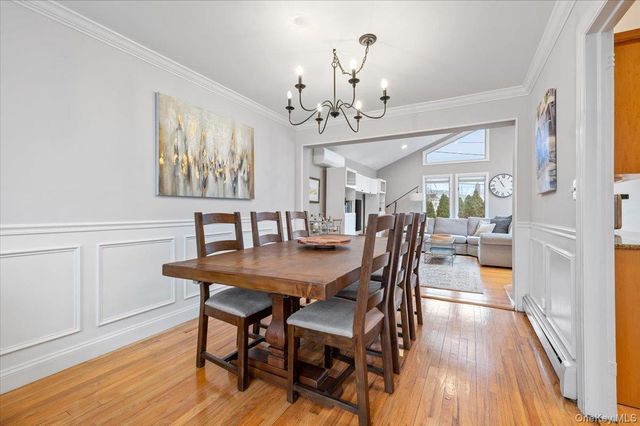 45 Winthrop Road, Plainview, NY 11803