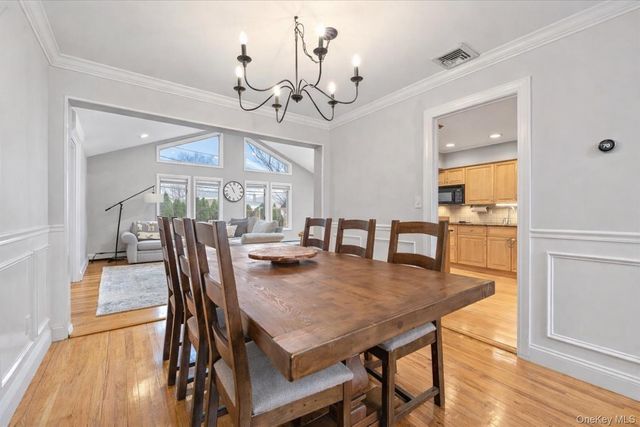 45 Winthrop Road, Plainview, NY 11803