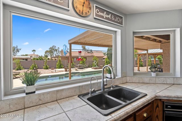 9443 E LAWNDALE Place, Sun Lakes, AZ 85248