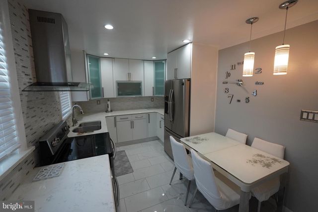 1121 BRIGHTON ST, Philadelphia, PA 19111