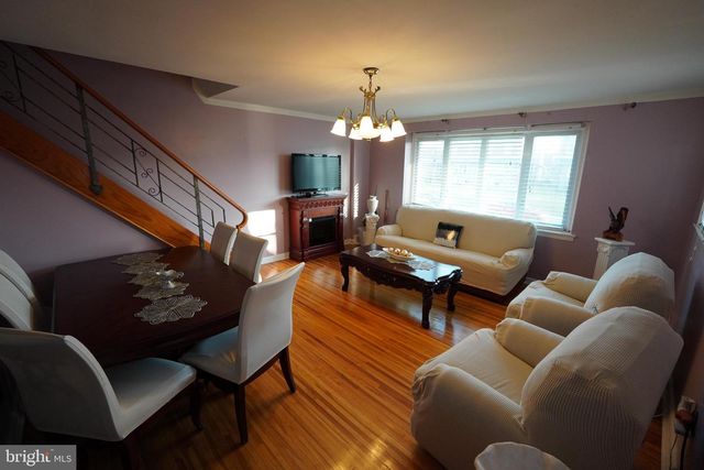 1121 BRIGHTON ST, Philadelphia, PA 19111