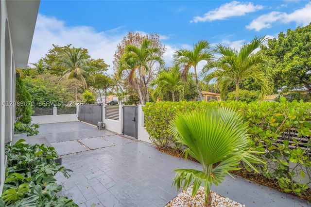 1430 SW 18th St, Miami, FL 33145