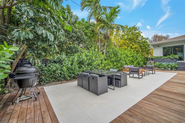 1430 SW 18th St, Miami, FL 33145