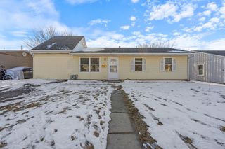 424 Kenyon Avenue, Romeoville, IL 60446