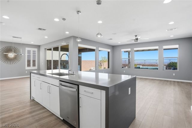 2604 Evolutionary Lane, Las Vegas, NV 89138