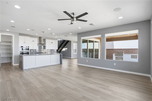 2604 Evolutionary Lane, Las Vegas, NV 89138