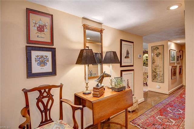 700 Oriole Dr Apt 514, Virginia Beach, VA 23451