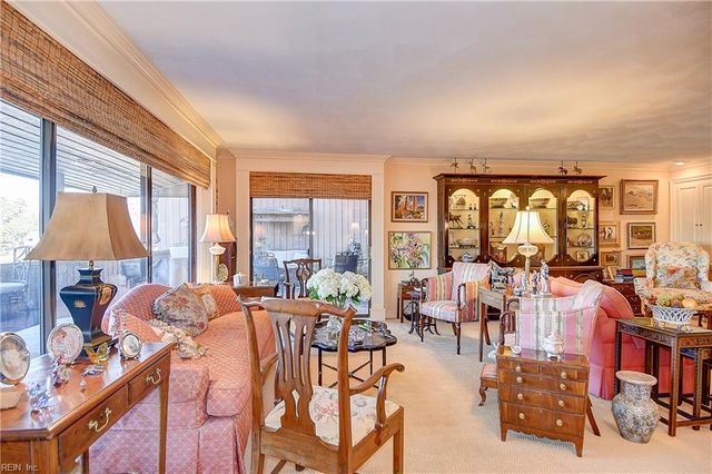 700 Oriole Dr Apt 514, Virginia Beach, VA 23451