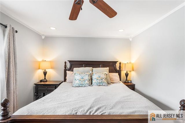 7 Wilton Avenue, Middlesex, NJ 08846