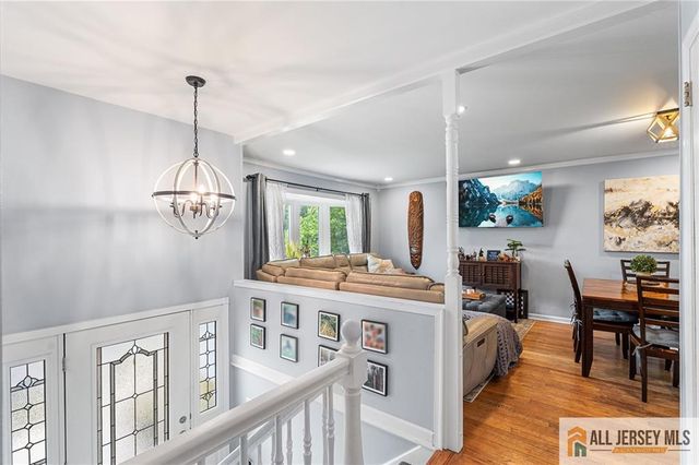 7 Wilton Avenue, Middlesex, NJ 08846