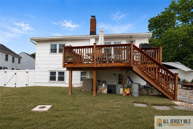 7 Wilton Avenue, Middlesex, NJ 08846