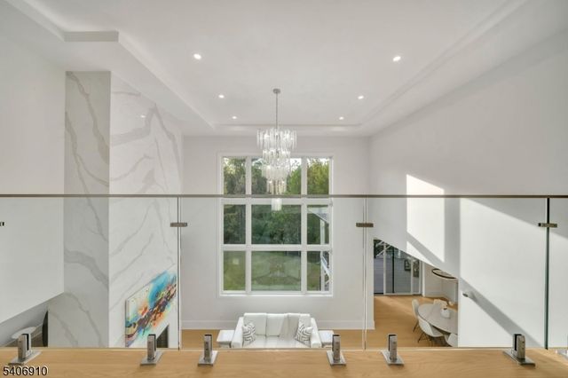 39 Westmount Dr, Livingston Twp., NJ 07039