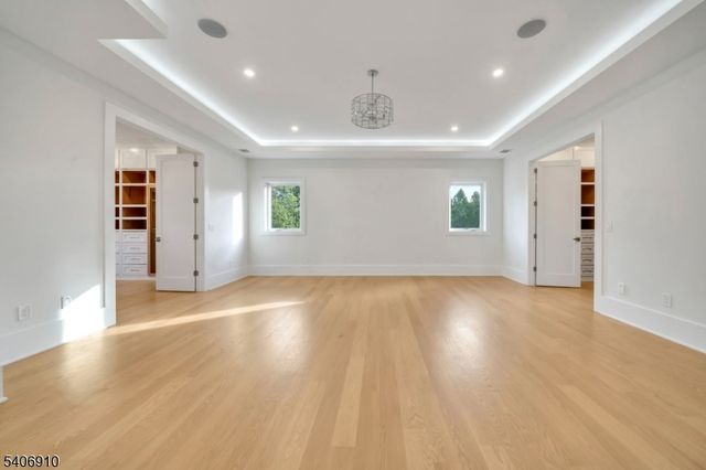 39 Westmount Dr, Livingston Twp., NJ 07039