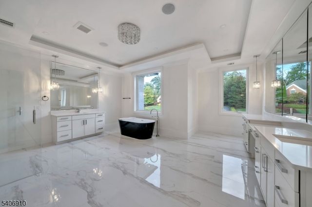 39 Westmount Dr, Livingston Twp., NJ 07039