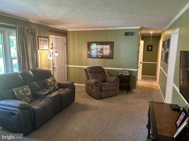 502 BOWMAN AVE, Lewisberry, PA 17339