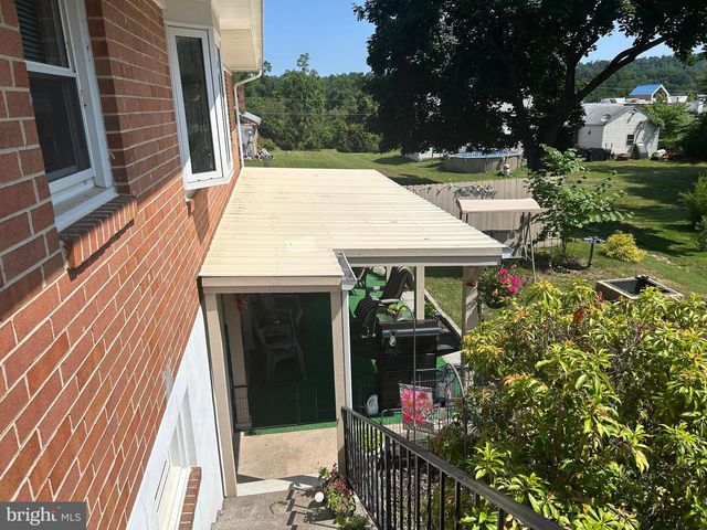 502 BOWMAN AVE, Lewisberry, PA 17339
