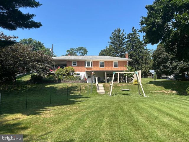 502 BOWMAN AVE, Lewisberry, PA 17339