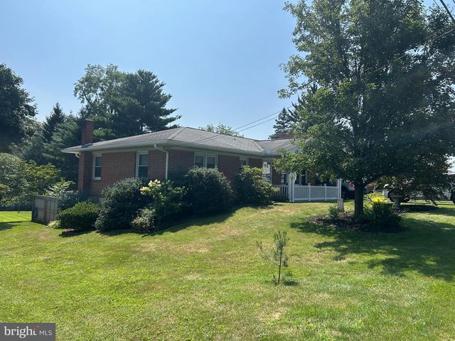 502 BOWMAN AVE, Lewisberry, PA 17339