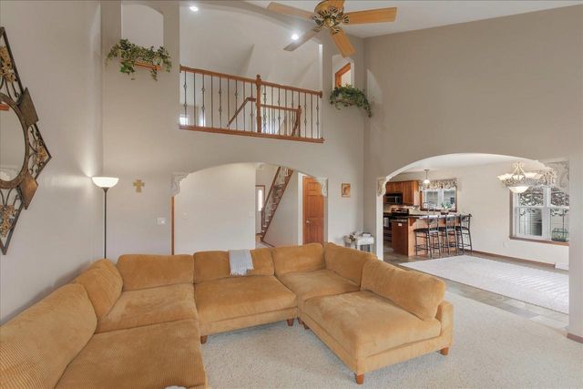 1730 CINNABAR WAY, Belleville, WI 54311